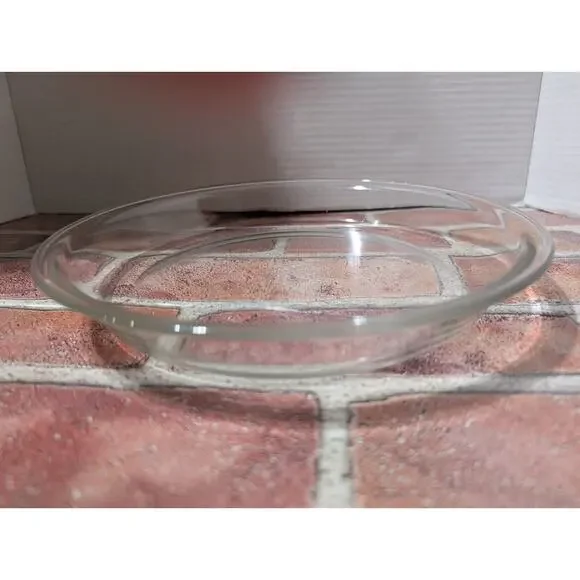 Vintage Pyrex Glass Pie Plate 209 Baking Dish Pan 9 inch Diameter Clear VTG - Picture 1 of 4